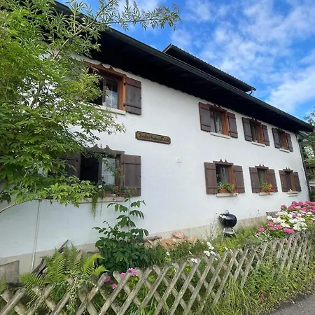 - In Der Hohen Eich Dg 公寓 于伯林根